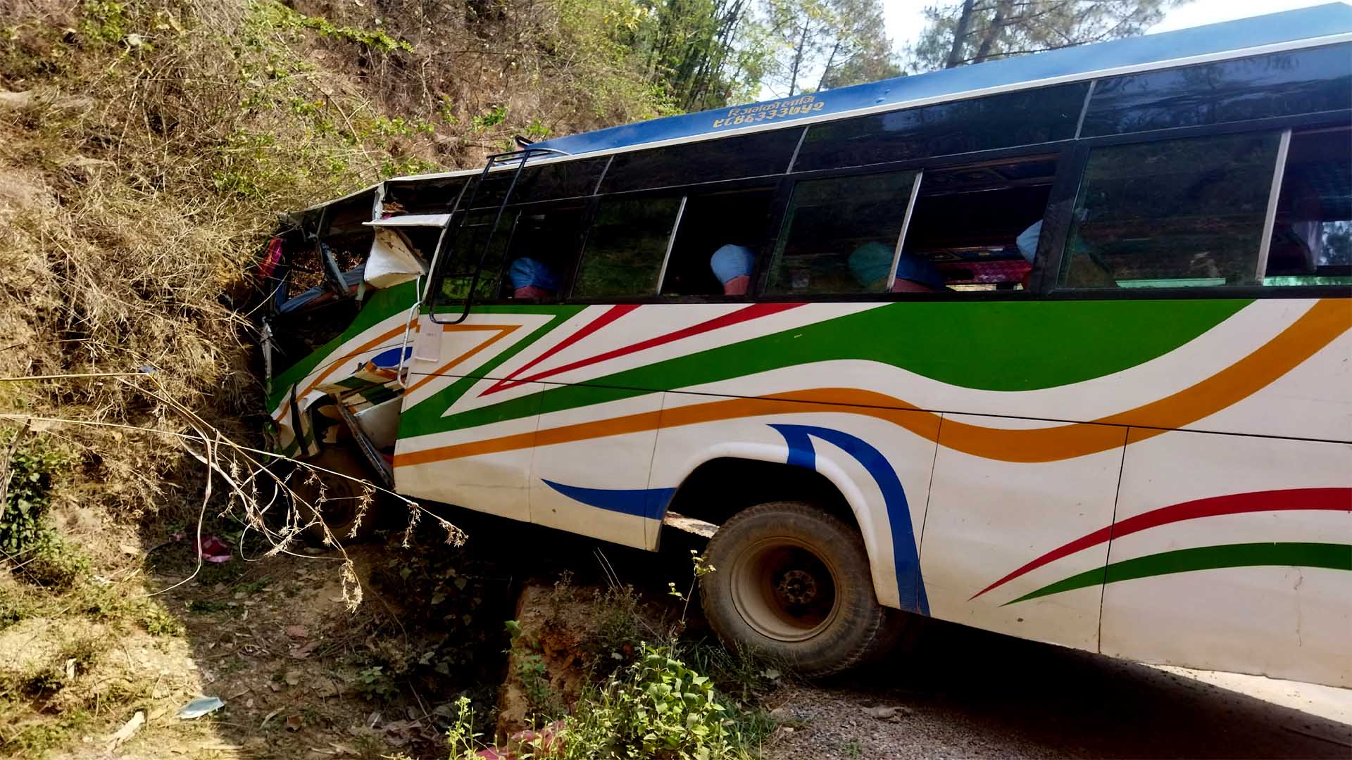 कुशल चालक : जसले बचाए ४० जनाकाे ज्यान