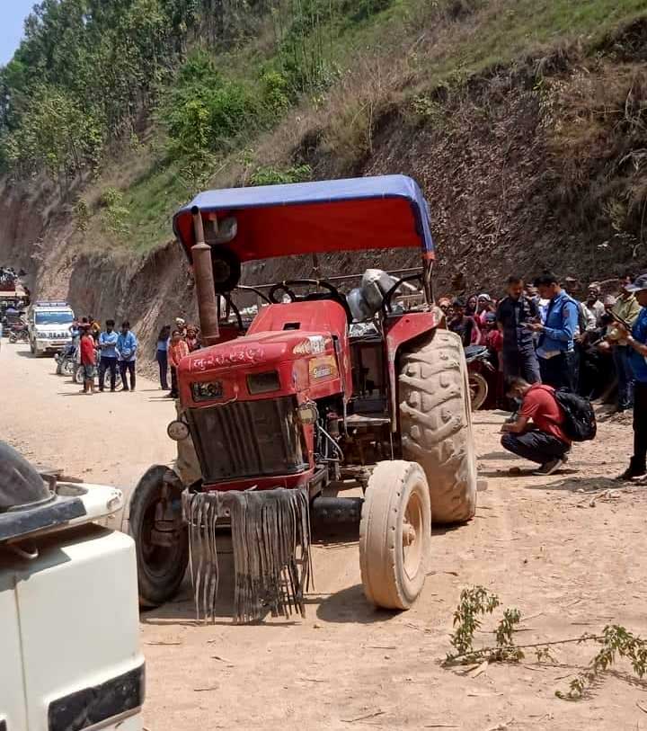 ट्याक्टरले किच्दा बालिकाकाे ज्यान गयाे