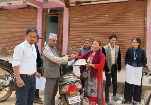 नेत्रावती डबजोङकी उपाध्यक्ष तामाङद्धारा स्कुटर र ल्यापटप फिर्ता