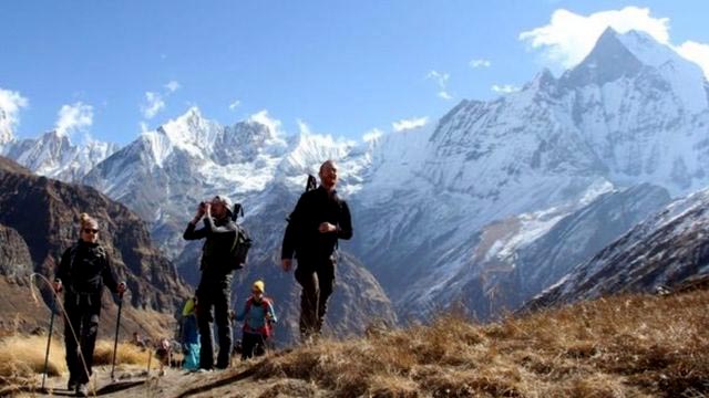 महामारीको प्रभाव घट्दै गएपछि पर्यटकको संख्या बढ्यो