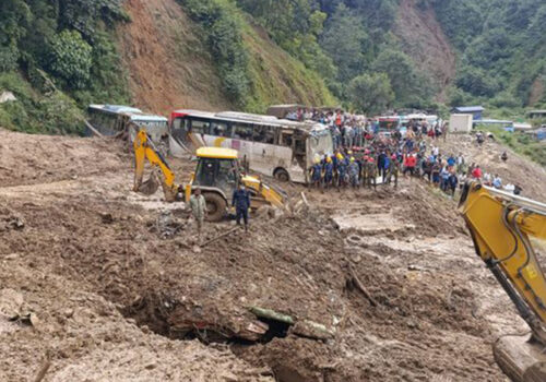 धादिङको झ्याप्ले खोलामा थप सवारी साधन पुरिएको आशंका, खोजी कार्य पुनः सुरु